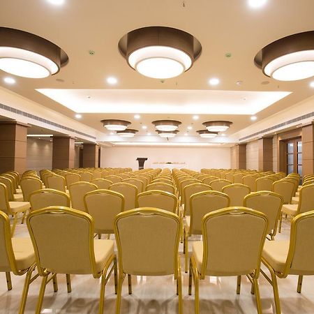 Kiscol Grands Hotel Coimbatore Buitenkant foto