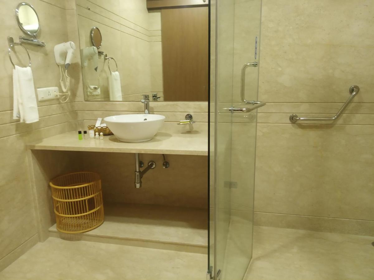 Kiscol Grands Hotel Coimbatore Buitenkant foto