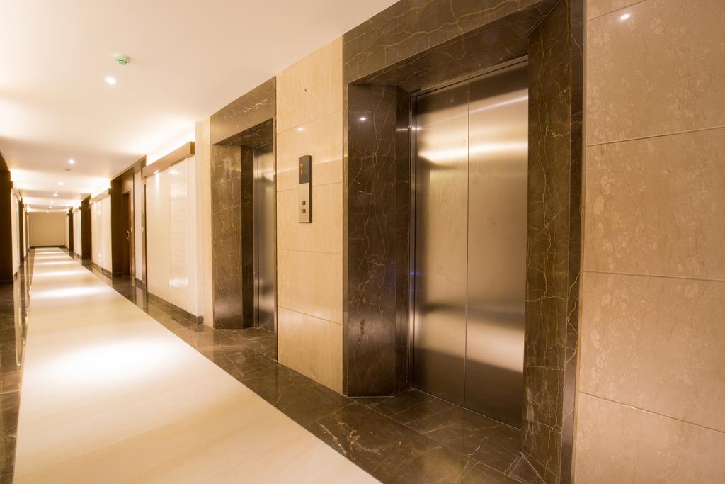 Kiscol Grands Hotel Coimbatore Buitenkant foto
