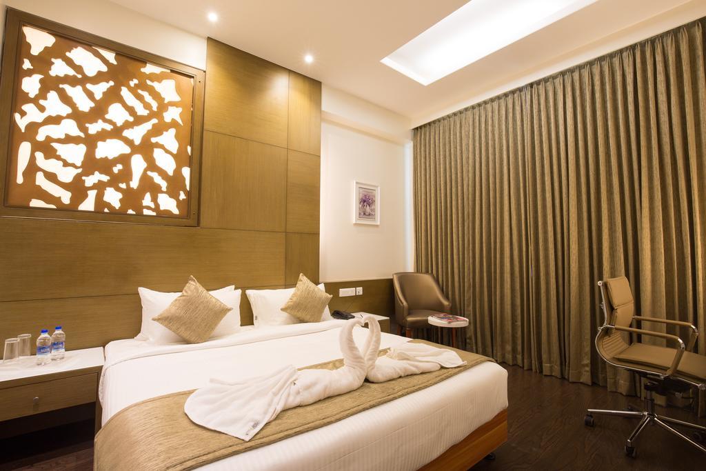 Kiscol Grands Hotel Coimbatore Buitenkant foto