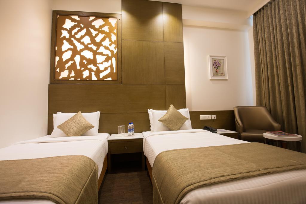 Kiscol Grands Hotel Coimbatore Buitenkant foto