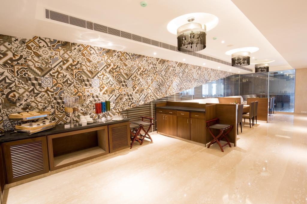 Kiscol Grands Hotel Coimbatore Buitenkant foto