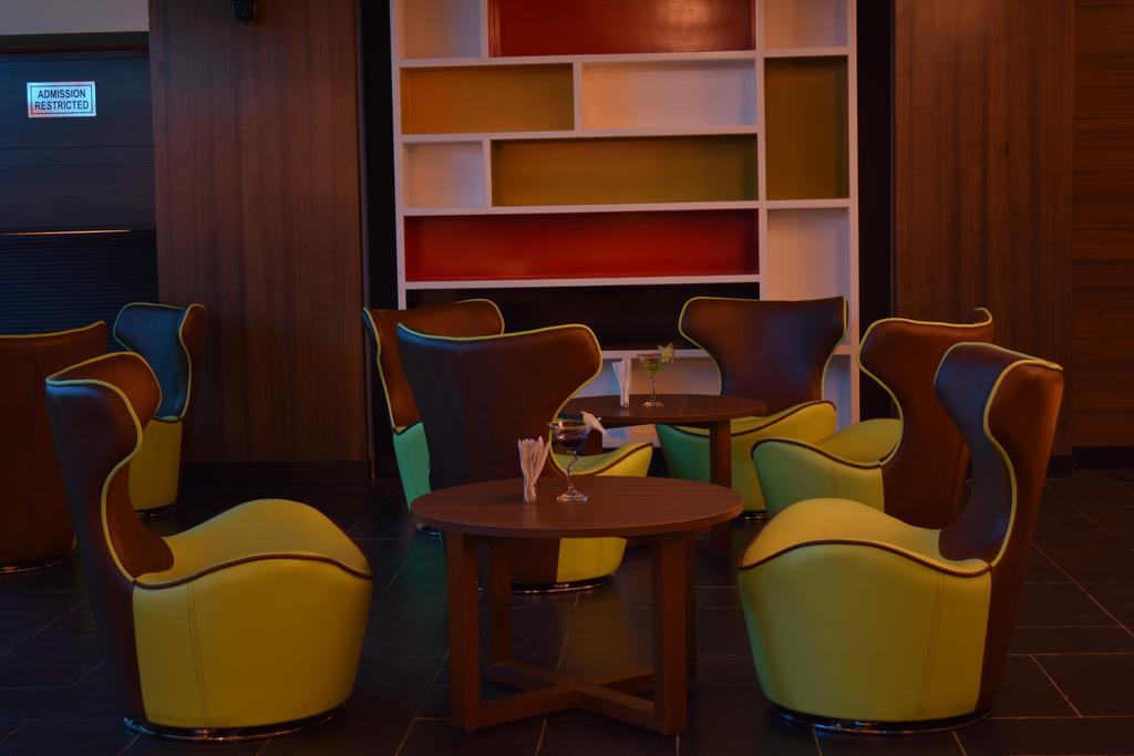 Kiscol Grands Hotel Coimbatore Buitenkant foto